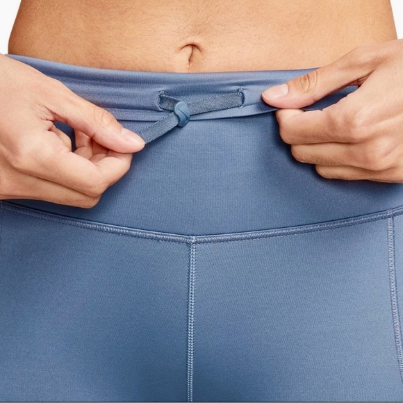 Nike Go Women's Leggings. 7/8 length with Firm Support. BNWT. - Picture 3 of 9